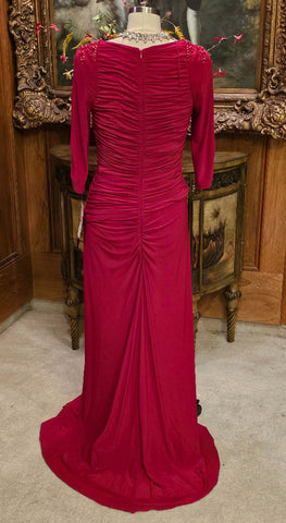 NEW - ADRIANNA PAPELL COLLECTION RUCHED EVENING GOWN IN DEEP SCARLET - NEVER WORN