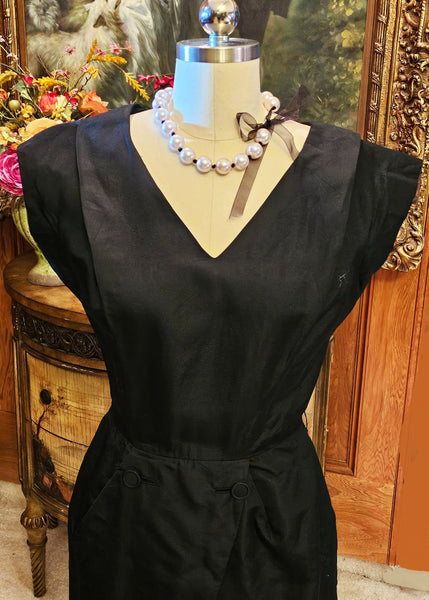 VINTAGE BLACK SHEATH PLEATED BODICE DRESS METAL ZIPPER BUTTONS IN FRONT  DESIGNER DRESS BLACK DRESS VINTAGE DRESS METAL ZIPPER DRESS