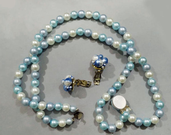 BLUE-_-WHITE-PEARL-NECKLACE-W-
