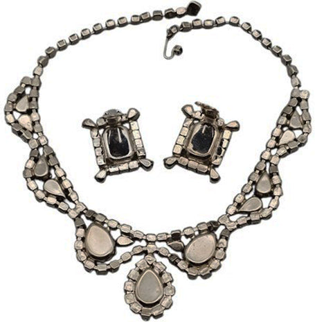 VINTAGE 1960s / 1970s BLUE PEAR-SHAPE RHINESTONES SWAG NECKLACE AND EARRINGS SET