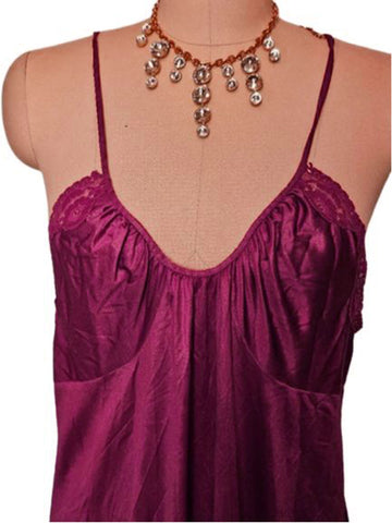 VINTAGE CRANBERRY LACE PEIGNOIR AND NIGHTGOWN SET - SIZE LARGE