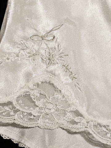 SOLD - VINTAGE GO SOFTLY BRIDAL LIQUID SATIN PANTIES WITH PEARLS EMBROIDERY AND LACE - SIZE LARGE