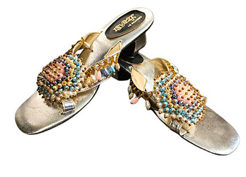 NEW VINTAGE 1960s / 1970s CREATED BY LEBASI FROM THE PHILLIPINES HANGING BEADS MULES SLIP ONS RESORT HEEL SANDALS