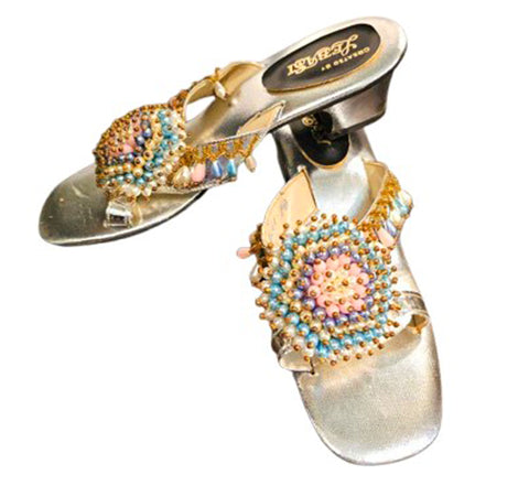 NEW VINTAGE 1960s / 1970s CREATED BY LEBASI FROM THE PHILLIPINES HANGING BEADS MULES SLIP ONS RESORT HEEL SANDALS