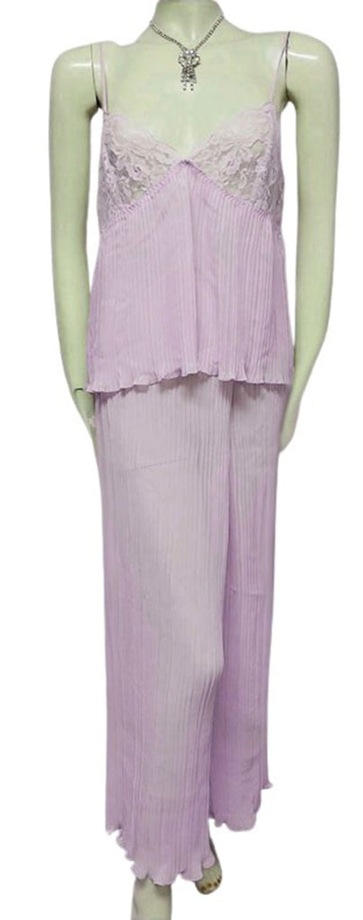NEW - BEAUTIFUL LACE & PLEATED PALAZZO LOUNGING OUTFIT / PAJAMA SET IN WISTERIA - LARGE