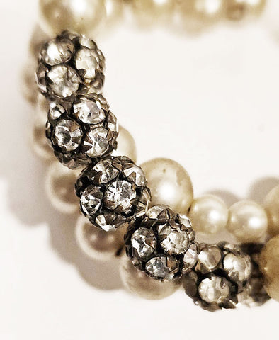 VINTAGE GLAMOROUS RHINESTONE AND FAUX PEARL WIRE WRAP CUFF BRACELET