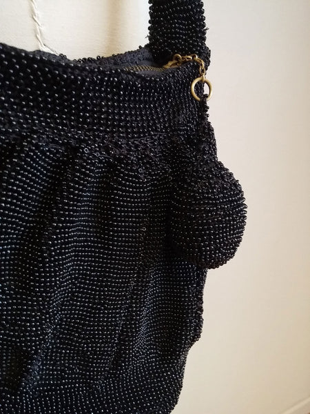 VINTAGE 1940s BLACK BEADED PURSE WITH TONS OF TINY BEADS AND A BEADE –  Vintage Clothing & Fashions