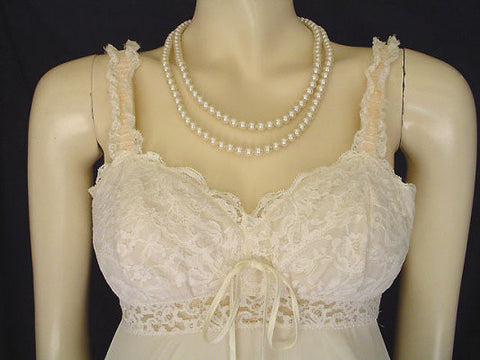VINTAGE OLGA "SLEEPING PRETTY" LACE BRA NIGHTGOWN IN SWEET CREAM