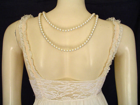 VINTAGE OLGA "SLEEPING PRETTY" LACE BRA NIGHTGOWN IN SWEET CREAM