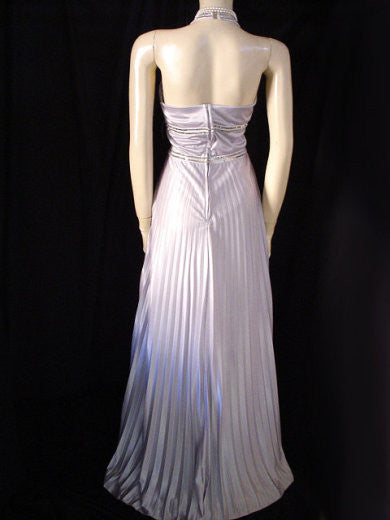 GODDESS LOOK MASQUERADE SILVER PLEATED SEQUIN GRECIAN GODDESS HALTER E –  Vintage Clothing & Fashions
