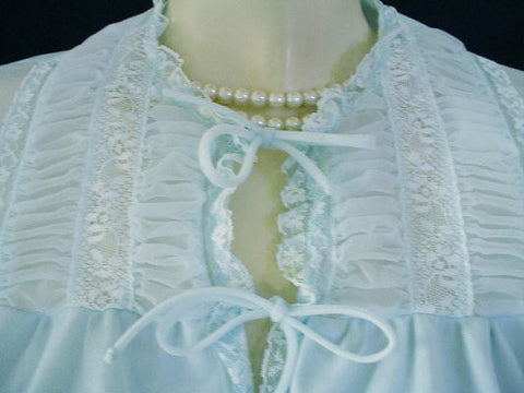 VINTAGE SNOWDEN BLUE PLEATED LACE RUFFLE BED JACKET - SIZE MEDIUM