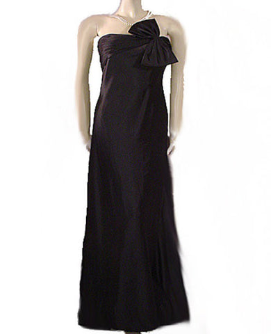 BEAUTIFUL ADRIANNA PAPELL BLACK SATIN & SPANDEX EVENING GOWN ADORNED WITH A HUGE BOW