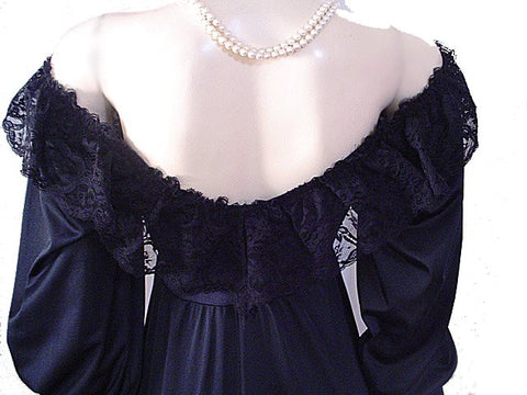 EXQUISITE RARE, RARE STYLE VINTAGE OLGA SPANDEX FLOUNCE LACE NIGHTGOWN WITH SLEEVES IN PARIS NIGHTS