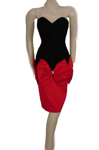 VINTAGE DARCY STRAPLESS SWEETHEART NECKLINE BLACK VELVET & RED PEAU DE SOIE RHINESTONE EVENING DRESS