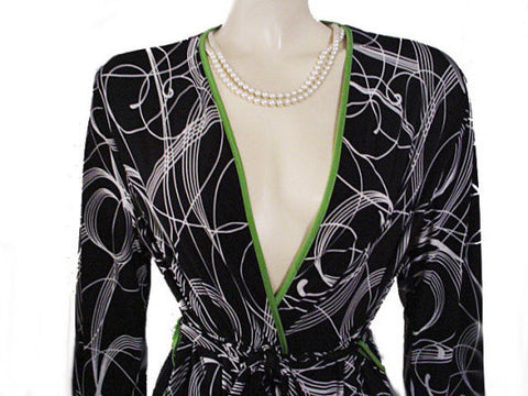 NEW - DIAMOND TEA SPRING & SUMMER SPANDEX WRAP-STYLE ROBE IN BLACK & WHITE SWIRL DESIGN WITH LUCITE GREEN TRIM - SIZE SMALL