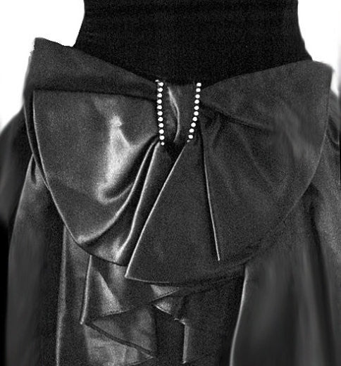 VINTAGE '80s GUNNE SAX BY JESSICA McCLINTOCK SWEETHEART NECKLINE BLACK –  Vintage Clothing & Fashions