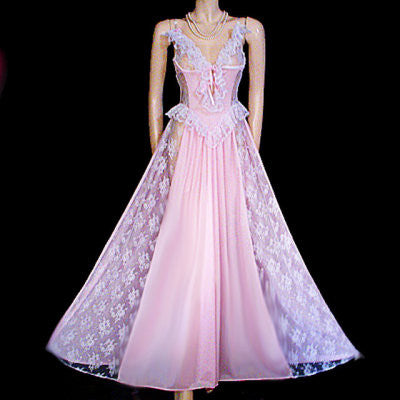 VINTAGE ROMANTIC FAIRYTALE “TREASURE” BY FARIS LACE RUFFLE GRAND SWEEP BUSTIER-LOOK NIGHTGOWN IN BREATHTAKING PINK