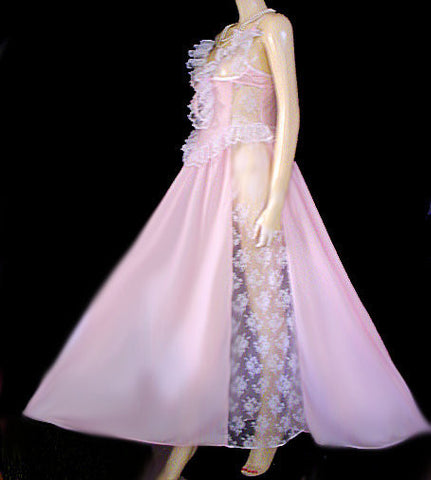 VINTAGE ROMANTIC FAIRYTALE “TREASURE” BY FARIS LACE RUFFLE GRAND SWEEP BUSTIER-LOOK NIGHTGOWN IN BREATHTAKING PINK