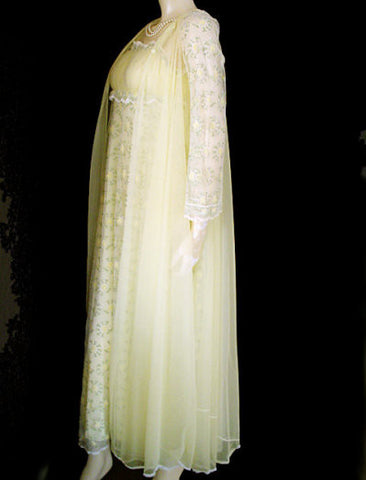 *VINTAGE RARE MERLE NORMAN TULLE & NYLON GRAND SWEEP PEIGNOIR & NIGHTGOWN SET IN LEMON & LIME - NEARLY 24-1/2 FOOT GRAND SWEEP!