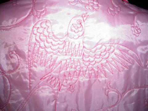 *BEAUTIFUL VINTAGE '60s / '70s NEUSTETERS QUILTED ROBE MADE HONG KONG IN PINK TRUFFLE