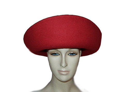 VINTAGE '80s SONNI OF SAN FRANCISCO SCARLET RED BOAT HAT WITH LARGE DOUBLE GROSGRAIN BOW