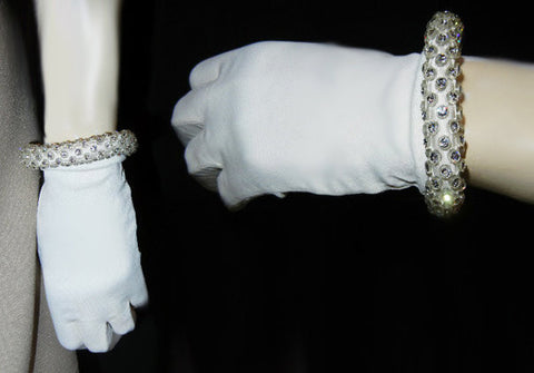 *ABSOLUTELY GORGEOUS VINTAGE '50s ELAYNE GLOVES WITH A ROLLED CUFF ENCRUSTED WITH BRILLIANTLY SPARKLING RHINESTONE