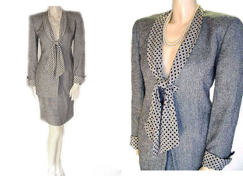 VINTAGE CHRISTIAN DIOR SUIT WITH REMOVABLE LATTICE CANE PATTERN COLLAR & CUFFS