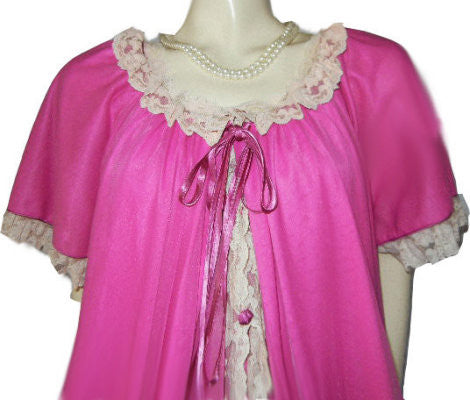 VINTAGE INTIME DOUBLE NYLON LACE PEIGNOIR & NIGHTGOWN SET IN RASPBERRY RIPPLE