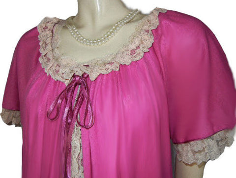 VINTAGE INTIME DOUBLE NYLON LACE PEIGNOIR & NIGHTGOWN SET IN RASPBERRY RIPPLE