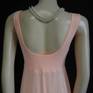 VINTAGE OLGA HOLLYWOOD STYLE PEIGNOIR & NIGHTGOWN SET IN PEACHES 'N DREAMS