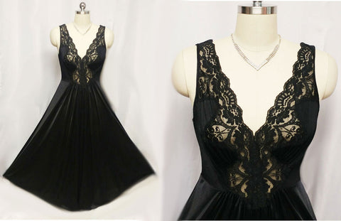 VINTAGE OLGA-LOOK LACE SPANDEX NIGHTGOWN IN EBONY