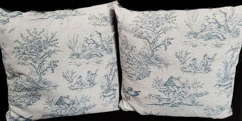 *VINTAGE VERY LARGE BLUE TOILE FRENCH COUNTY SHABBY CHIC PILLOW COVERS - SET OF 2