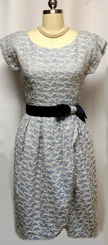 *VINTAGE BLUE WITH WHITE EMBROIDEREY BELL SKIRT DRESS WITH METAL ZIPPER