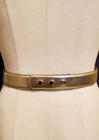 VINTAGE CAPTIVA COLLECTIBLE GOLD LEATHER AND GOLD METAL LINKS CHAIN BELT SIZE SMALL