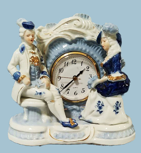 R.O.C Vintage Colonial deals Mantel Clock