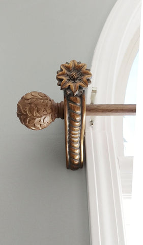 * DESIGNER DECORATIVE TWISTED DRAPERY ROD POLE WITH GORGEOUS FINIALS - STUNNING DECORATING ACCENT