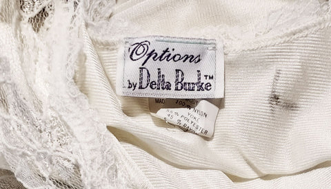DELTA BURKE LACE BIAS CUT PEIGNOIR & NIGHTGOWN SET IN SWEET CREAM - SIZE 2X