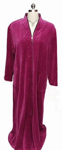 NEW - DIAMOND TEA LUXURIOUS ZIP UP FRONT COTTON BLEND VELOUR ROBE IN RASPBERRY - SIZE LARGE- ONLY 1 IN STOCK IN THIS SIZE & COLOR - WOULD MAKE A WONDERFUL CHRISTMAS GIFT
