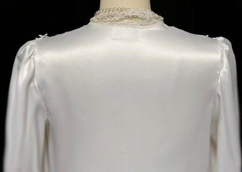 VINTAGE BRIDAL TROUSSEAU DONNA RICHARD LUSCIOUS SATIN, LACE AND APPLIQUES PEIGNOIR IN VICTORIAN LACE