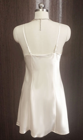 NEW - BEAUTIFUL ERICKA TAYLOR INTIMATES BRIDAL TROUSSEAU GLEAMING SATIN BIAS NIGHTGOWN - NEW WITH TAG
