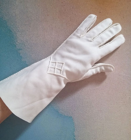 SOLD - VINTAGE '60s LONG OFF WHITE COTTON FORMAL GAUNTLET WEDDING GLOVES WITH RAISED DIAMOND DESIGNS