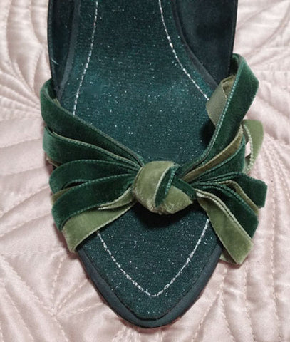 *GORGEOUS HYPE D'ORSAY 3 SHADES OF GREEN VELVET STRAPPY HIGH HEELS WITH PEEP TOE - BEAUTIFUL LOOK!