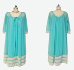 *  VINTAGE SOUTHERN BELLE INTIME OF CALIFORNIA LACEY DOUBLE NYLON PEIGNOIR & NIGHTGOWN SET IN AQUAMARINE