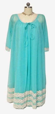 VINTAGE SOUTHERN BELLE INTIME OF CALIFORNIA LACEY DOUBLE NYLON PEIGNOIR & NIGHTGOWN SET IN AQUAMARINE