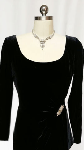 VINTAGE '30s / '40s LOOK GLAMOROUS EFFREY & DARA EVENINGS DESIGNED BY TOM BARRA WITH RHINESTONE & MOONSTONE LOOK PIN