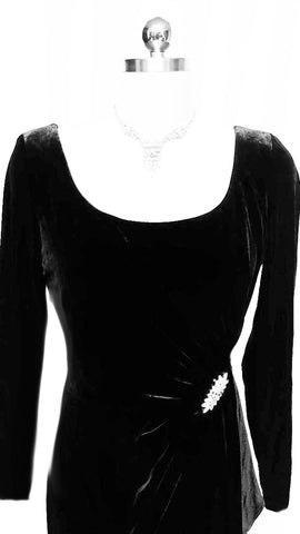 VINTAGE '30s / '40s LOOK GLAMOROUS EFFREY & DARA EVENINGS DESIGNED BY TOM BARRA WITH RHINESTONE & MOONSTONE LOOK PIN
