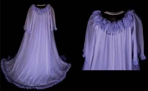 FROM MY OWN PERSONAL COLLECTION - RARE, RARE VINTAGE JENELLE OF CALIFORNIA PEIGNOIR & NIGHTGOWN SET ADORNED WITH  DOUBLE NYLON ROSES IN FRENCH LILAC