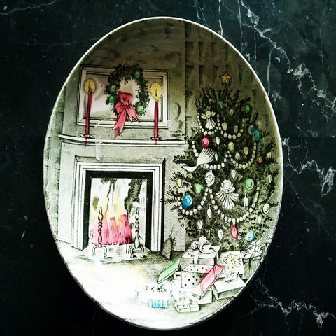 VINTAGE JOHNSON BROS MADE IN ENGLAND CHRISTMAS TREE SCENE JEWELRY TRINKET DISH - (1 DISH )