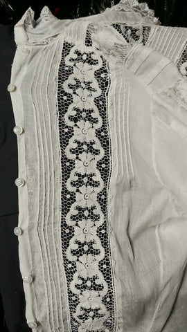 *VINTAGE '50s / '60s OPEN LACE WORK BLOUSE WITH EXQUISITE DETAILING