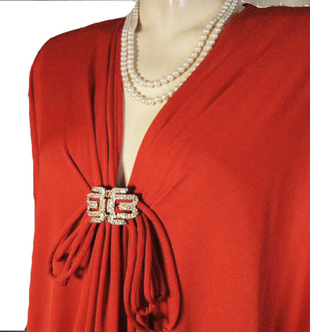 STUNNING VINTAGE LUCIE ANN BEVERLY HILLS GODDESS DRESSING GOWN / EVENING GOWN WITH DAZZLING RHINESTONE CLASP